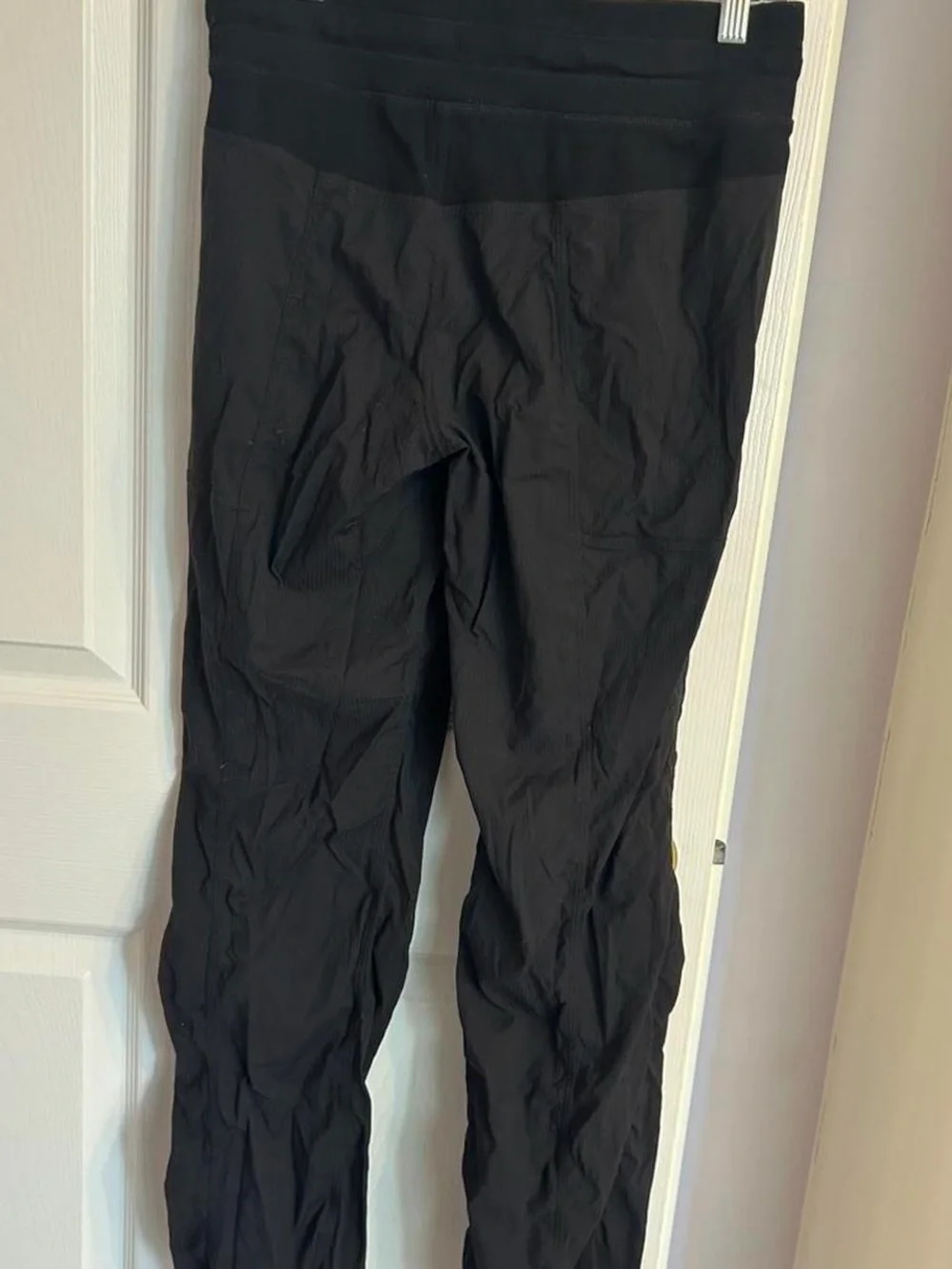 Lululemon Black Women's Jogger Pants - Comfortable Everyday Style